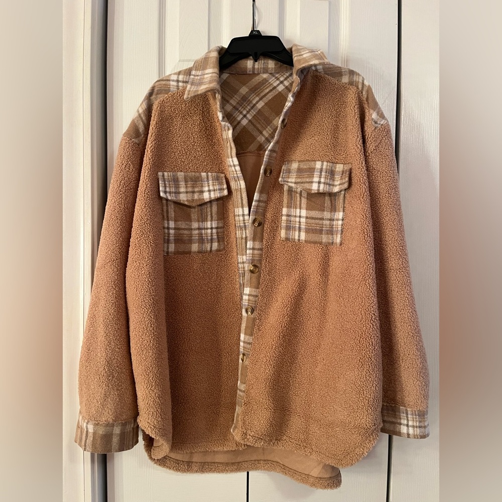 Plaid & teddy Shacket